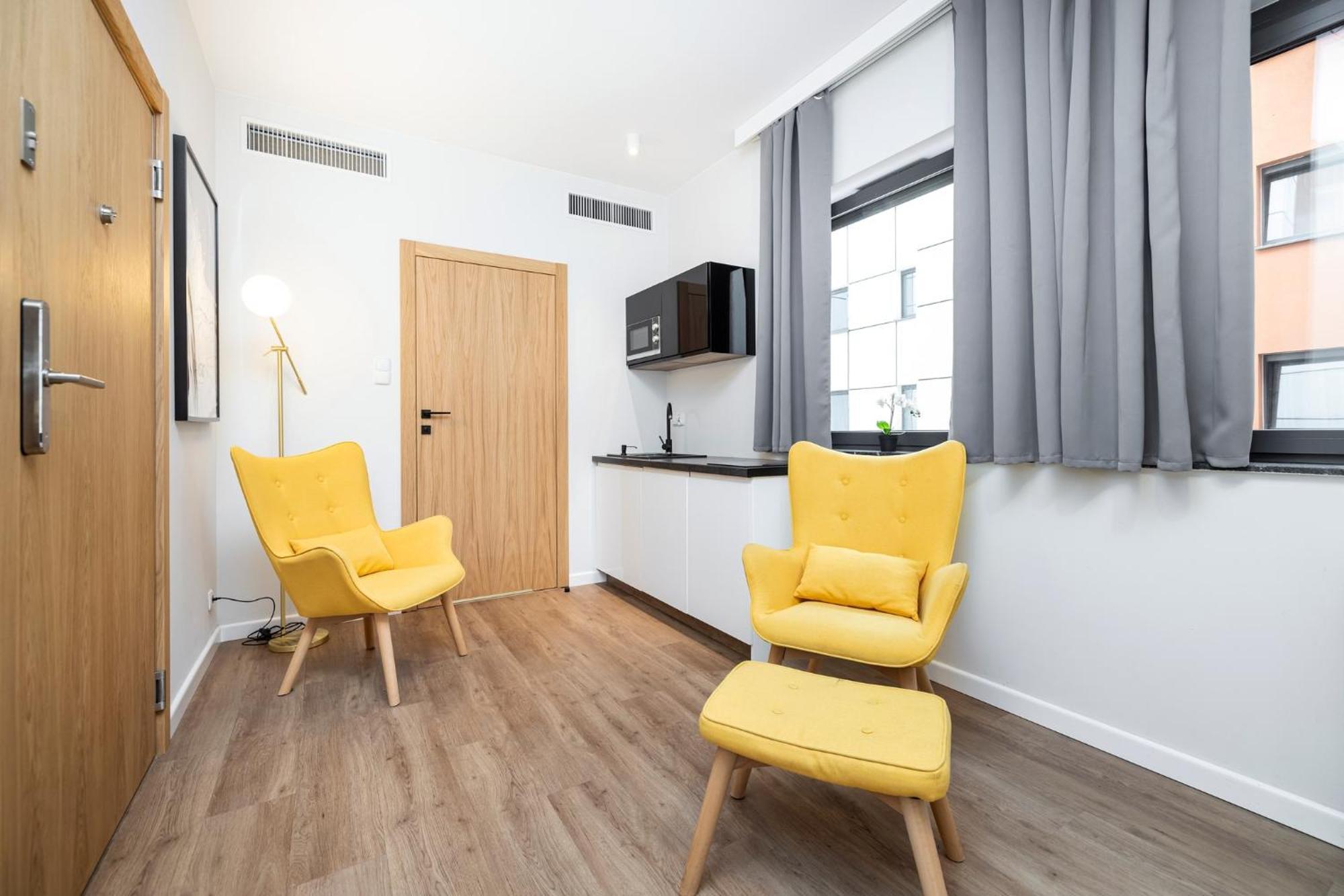 Rent Like Home - Apartamenty W Deo Plaza 그단스크 객실 사진